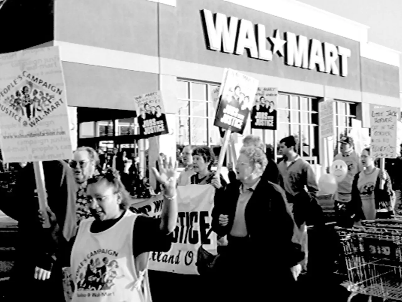 Bank celebrates July mass uprising anniversary