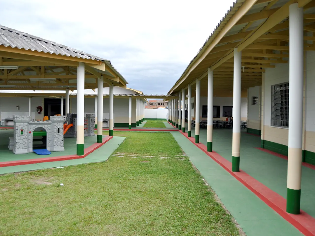 "Financial resources for the public: should we economize on Ukrainian aid?"