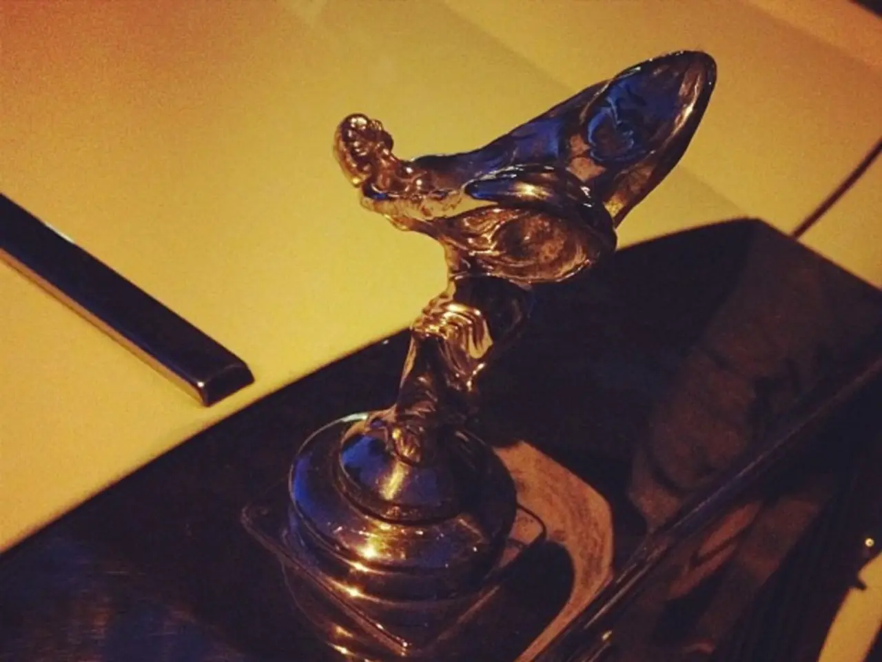 Lucid Motors Unveils Gravity Model, Introduces Grand Touring Technology and California-inspired...