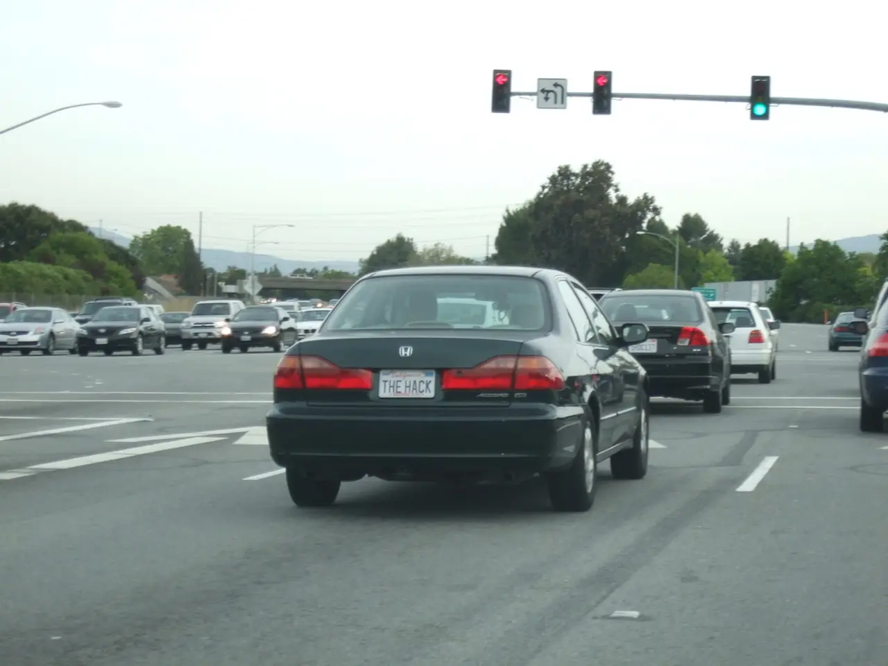 Steer clear of A8 during traffic jams: no permitted detours available