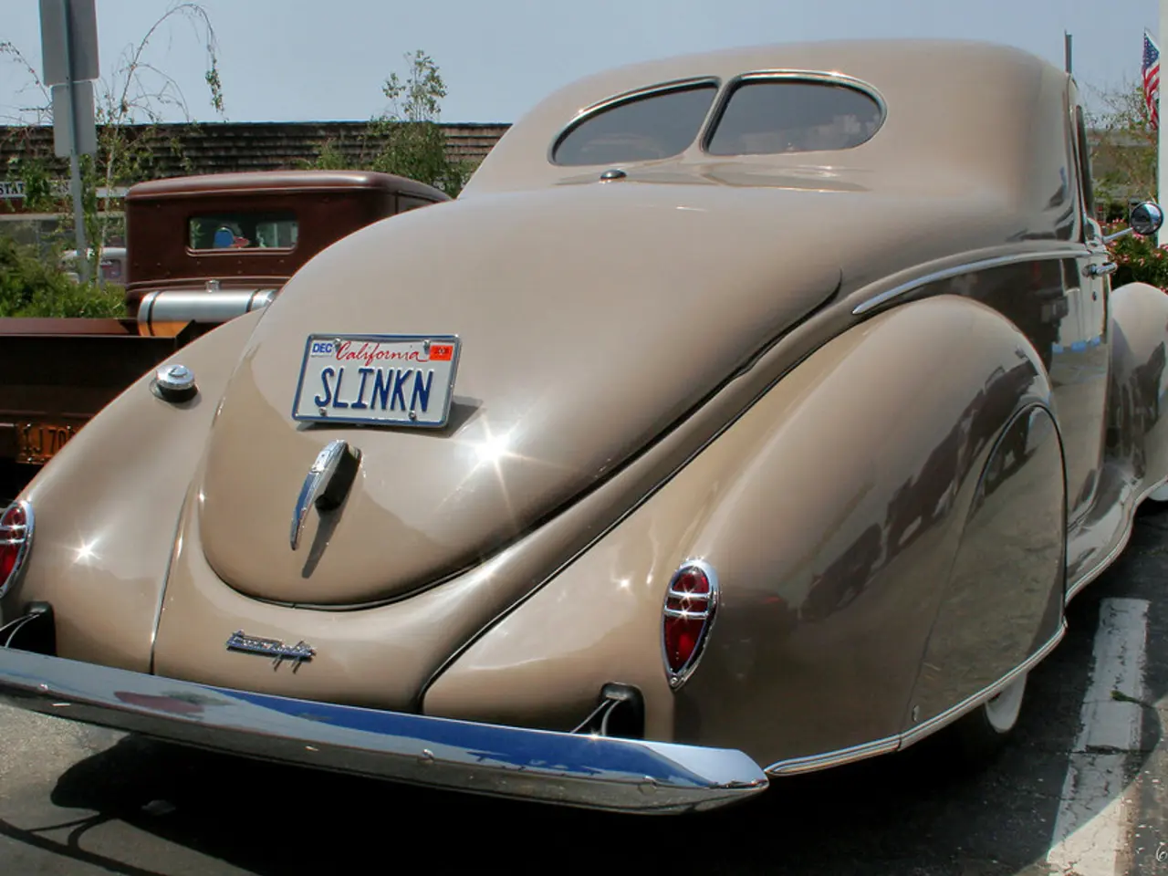 Goodbye to the Taxi Yellow: Departure of the Iconic Beige Taxis