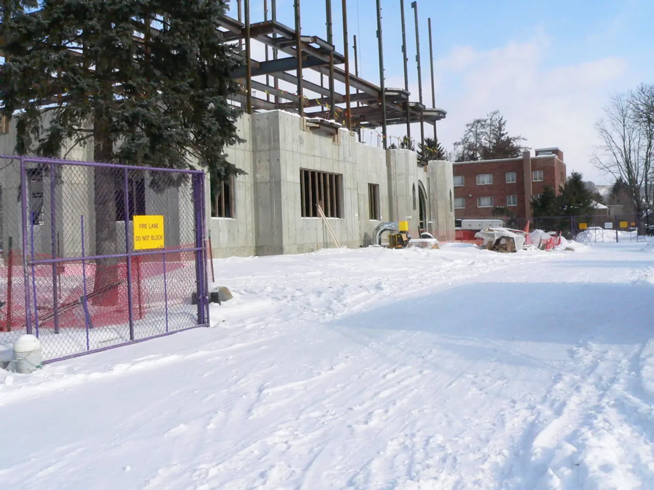 Moving beyond the Low-Hanging Fruits: Strategies for DC Investors to Achieve 2030 Goals