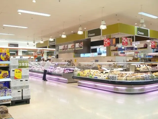 In the face of supply chain difficulties, Bed Bath & Beyond's deficit expands.