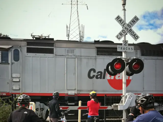 Train station Heidelberg resumes operations post technical failure.