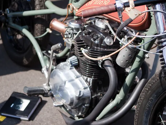 Bicycles becoming scarce due to motorcycles' growing dominance