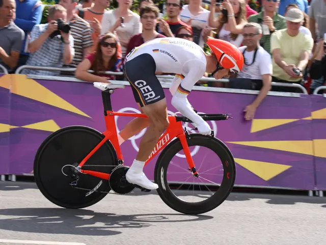 Keanu Reeves' Finances: A Comprehensive Overview of Wealth, Income, and Successful Ventures in...