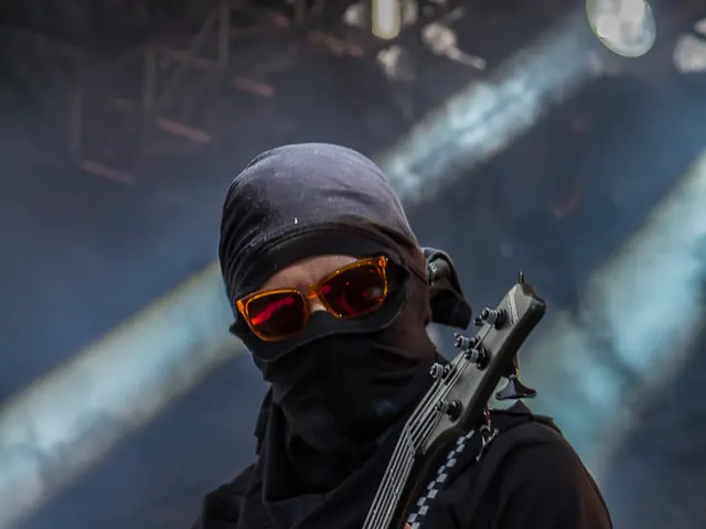 Pink Floyd guitarist David Gilmour's Net Worth: An Examination of His Impressive Wealth