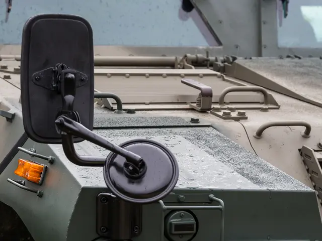 The Jeep Avenger 4xe, in its North Face Edition, is designed for both rock climbing (bouldering)...