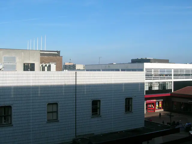 Russians no longer required to pay housing and community service fees to managers